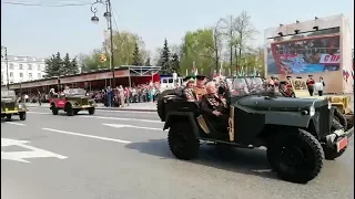 Торжественное шествие "Салют, Победа!" в Тюмени 9 мая 2019 года