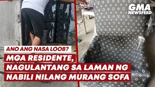 Mga residente, nagulantang sa laman ng nabili nilang sofa | GMA News Feed