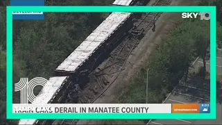 Crews monitoring train derailment in Manatee County