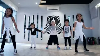 MDS   Kids Dance Kidz Bop Kids   Uptown Funk by Fara