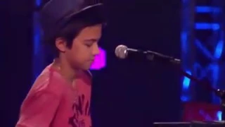 Un enfant de 12 ans qui as la plus belle voix du monde