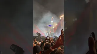 Travis Scott performs 90210 Live and stops crowd to help someone passed out at Astroworld Fest 2021