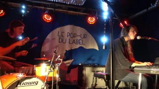 She Keeps Bees Breaking Weight Live @u Pop Up du Label Paris France 2016