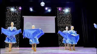танец "Россия"