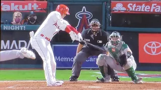 Shohei Ohtani Breaks his bat like a Lumberjack! Los Angeles Angels vs Oakland A's MLB SHOHEI OHTANI