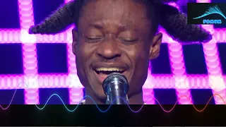 TK RUSSELL - Its a mans World The Voice Belgium  **INCREDIBLE SOUL MAN**