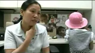 Vietnamese girl having 15 pound of tumor on her face (1/2)