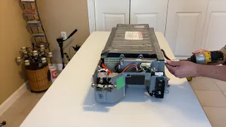 Como reparar la Batería de un Toyota Pruis 2007