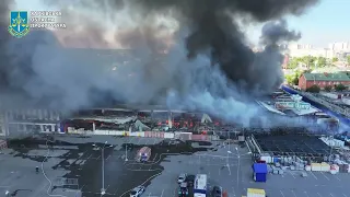 Відео з коптера: наслідки обстрілу будівельного гіпермаркету у Харкові
