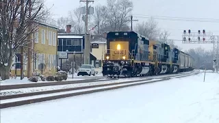 Trains In The Snow!  Trains Vs Snow!  Coldweather Railfanning!