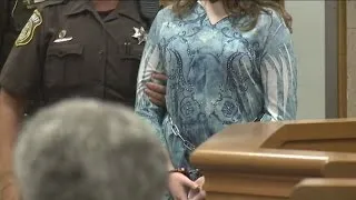 Slender Man stabbing suspects to enter pleas today