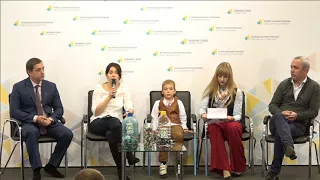 Активісти об’єднуються для​​ переробки батарейок ​​в ​​Україні. УКМЦ 10.10.2017