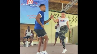 Bachateando en Bonao - Republica Dominicana Junior y Carolina