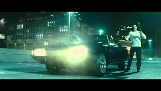 Fast & Furious 7 - Extrait 4 "Combat entre Dom et Shaw" VF [Au cinéma le 1er Avril]