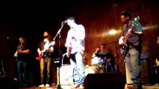 The Dirty Truth performs Little Red Rooster (W. Dixon) Cap Ale 03/16/12