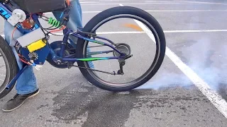 Bicycle with a motor of 15 kilowatts !!! - Will it accelerate to 100 ???