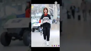 Yang Zi airport fashion