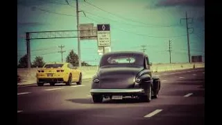 Classic US & Muscle Cars leaving a Car Show in Grefrath-Cuda, Bel Air, Chevelle, Road runner,Hot Rod