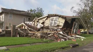 Man escapes home collapse in New Orleans