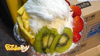 과일우유빙수 / Fruit Milk Ice Dessert - Korean Street Food / 대구 서문야시장 길거리 음식
