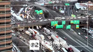 Traffic at standstill on Cross Bronx Expressway at George Washington Bridge