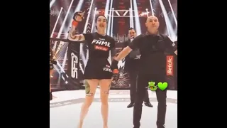 Zusje ТОП ДЕВУШКА UFC выграла бой ее реакция