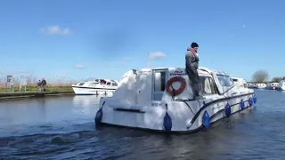 Bumps, near misses and a rescue at Ludham Bridge. #boat #boating #river #boatingseason #water