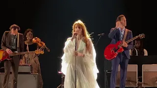 Florence + The Machine - Light Of Love (Live debut at Orange Warsaw Festival 2022)