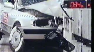 Audi 100 Auto Motor und Sport crash test safety comparison - 1992