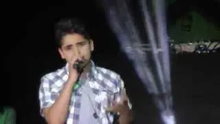 Soufjan Ibrahim singt "Applause" auf dem The Voice Kids Konzert in Oberhausen