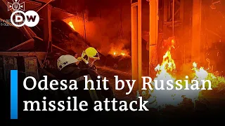 Russian missiles strike civilian buildings in Odesa | DW News