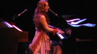 Tori Amos - (Kimmel Center) Philadelphia,Pa 4.11.05 (Part #1)