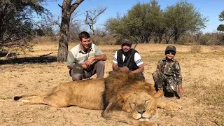 Lion Hunting | Lion Hunting in Africa | Africa | Safari | Lion Charge