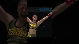 Stamp Fairtex vs Alyse Anderson Short Video