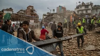 Caos en Nepal tras sismo de 7.8 grados