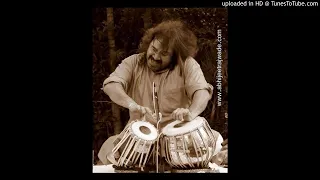 24/36 Vijay Ghate explaining on acompaniment with instruments