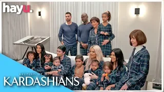 A Kardashian Christmas Dinner! | Season 16 | Keeping Up With The Kardashians