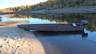 Будни Олега. Старый мотоцикл Восход. Прошёл медкомиссию на оружие. Поход к реке.