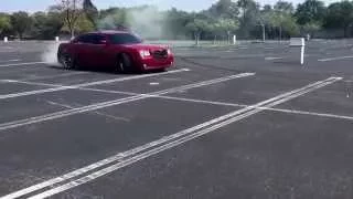 2006 Chrysler 300c SRT8 Donuts