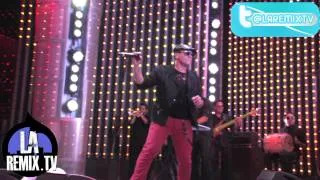 Elvis Crespo hecho a su bailarin en tarima Descarga 2012 Universal Studio