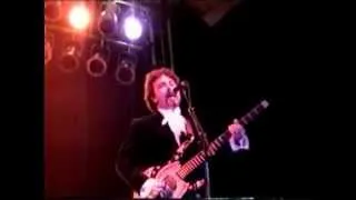 The Outfield 61 Seconds (Live) 2002.wmv
