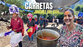 UN PUEBLITO BAJO LA SIERRA CARRETAS