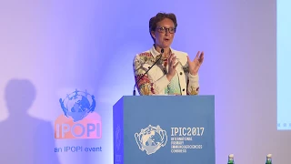 IPIC2017 - Mirjam Van der Burg