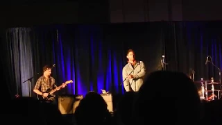 SPN Torcon 2019- Jensen Ackles singing "Simple Man"