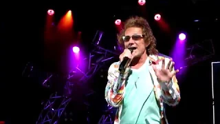 Starship   Mickey Thomas "Nothing's Gonna Stop Us Now" @Epcot 05/16/2019