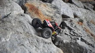 Capra 4WS Rock Crawling