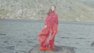 Sigrid - Dancer (Lyric Video)