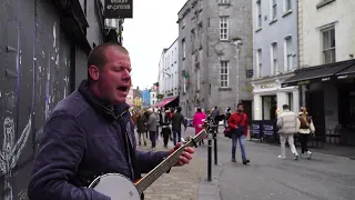 Robin Hey Busking in Galway Ireland - Dirty old Town