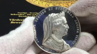 Sverige, änkedrottning Josephinas 50-årsminne 1873, Praktfull silvermedalj av Lea Ahlborn