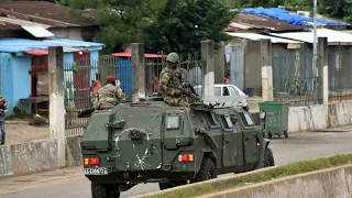 Tentative de coup d'État en Guinée, le palais présidentiel attaqué • FRANCE 24